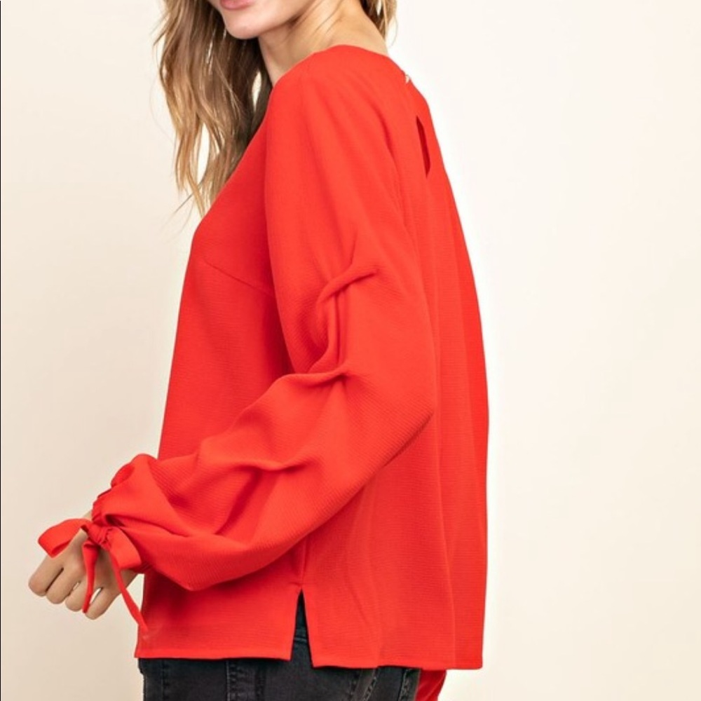 Bubble Crepe Blouse - Picture 3 of 5